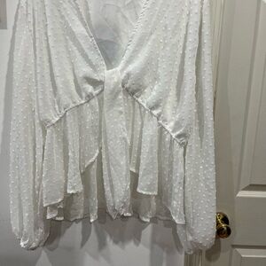 Pretty little things white top size 24
G-2